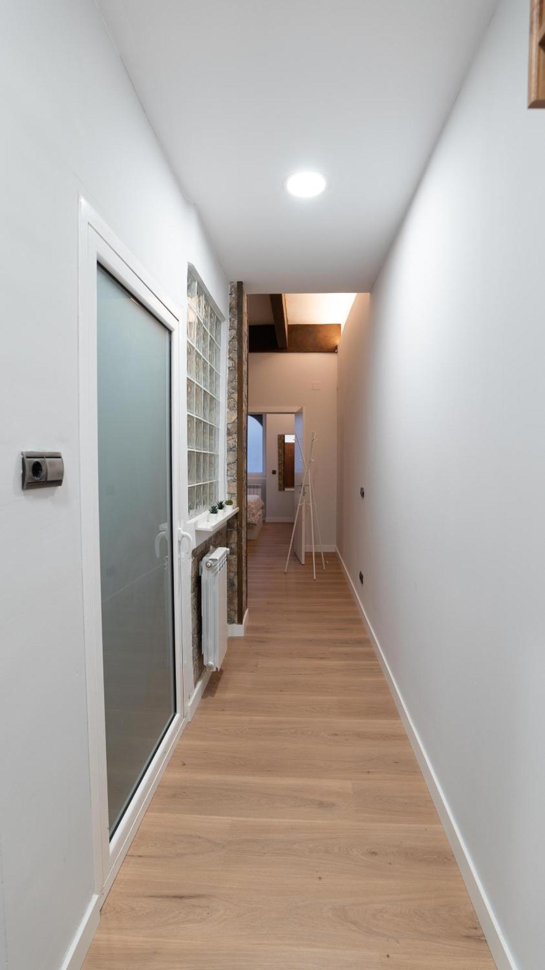 Centrico, Junto A Estacion De Bus/Tren, Y Playas Apartment Сан Себастиан Екстериор снимка